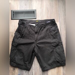 Lee Men's Black Cargo Shorts Size 40